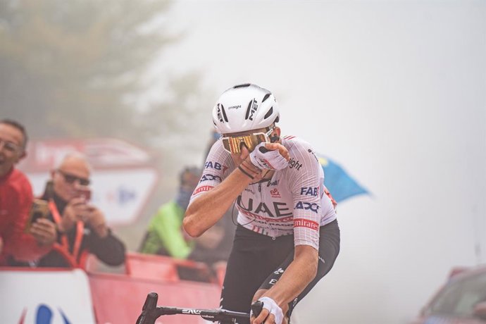 Marc Soler (UAE Team Emirates-XRG), durante uma carrera.