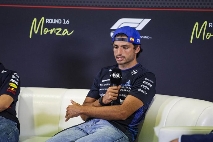 SAINZ Carlos (spa), Williams Racing FW47, portrait press conference during the 2025 Formula 1 Pirelli Grand Premio d’Italia, 2025 Italian Grand Prix, 16th round of the 2025 FIA Formula One World Championship from September 5 to 7, 2025 on the Autodromo Na