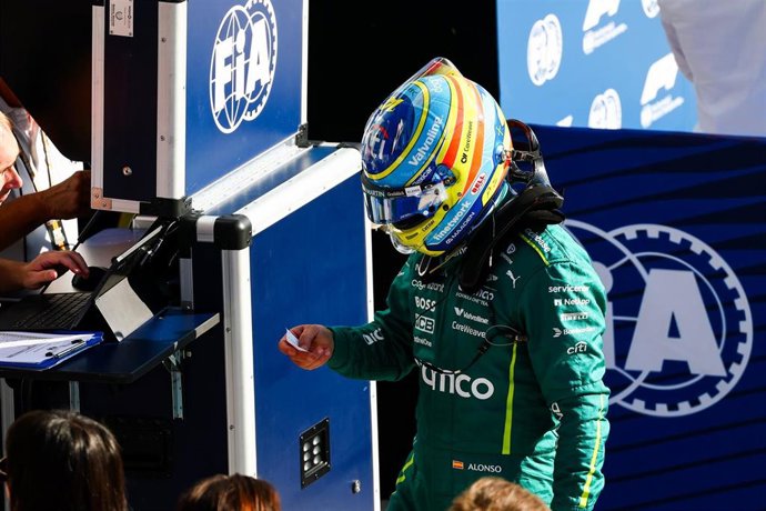 ALONSO Fernando (spa), Aston Martin F1 Team AMR25, portrait during the 2025 Formula 1 Pirelli Grand Premio d’Italia, 2025 Italian Grand Prix, 16th round of the 2025 FIA Formula One World Championship from September 5 to 7, 2025 on the Autodromo Nazionale 