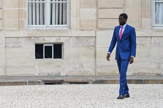 August 27, 2025, Paris, France: The President of the French Republic, Emmanuel Macron, received the President of the Republic of Senegal, Mr Bassirou Diomaye Faye, at the Elysee Palace on 27 August 2025.