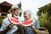 Foto: No podrás vivir cien años si eres de los que se salta el desayuno o come tarde, descubre por qué
