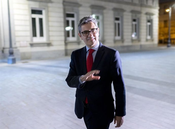 Archivo - El ministro de la Presidencia, Justicia y Relaciones con las Cortes, Félix Bolaños a su salida del Tribunal Supremo, a 21 de diciembre de 2023, en Madrid (España). El ministro de Presidencia, Justicia y Relaciones con las Cortes, y el presidente