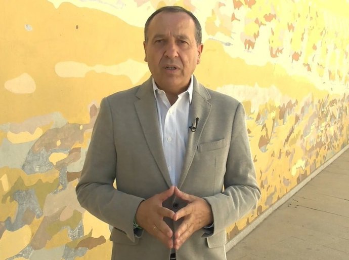 El parlamentario y secretario de Inclusión Social del PSOE-A, José Luis Ruiz Espejo.