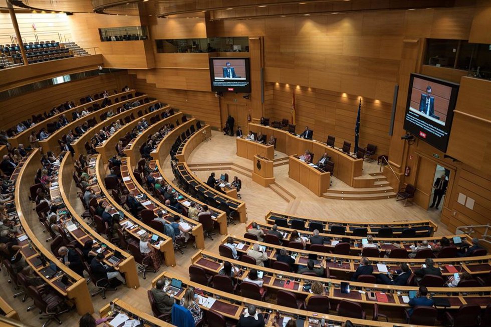 Archivo - Bancada de senadores, durante un pleno en el Senado, a 17 de julio de 2025, en Madrid (España). El Pleno del Senado aprueba hoy de manera definitiva la reforma de la ley del Convenio Económico de Navarra.