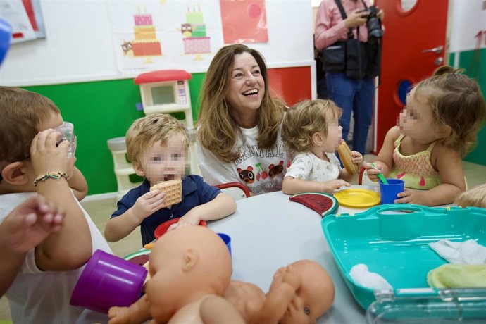 La consejera de Desarrollo Educativo y Formación Profesional, María del Carmen Castillo, durante la  inauguración del curso escolar 2025-2026 en las escuelas infantiles andaluzas. (Foto de archivo).