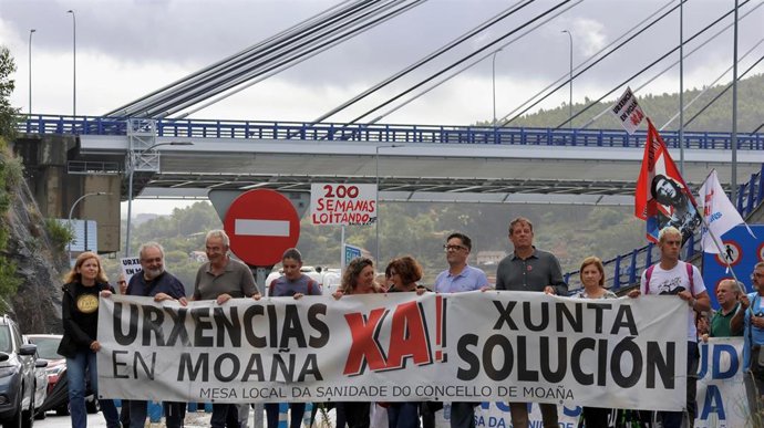 El secretario xeral del PSdeG, José Ramón Gómez Besteiro, en la manifestación convocada en Moaña por la vuelta de Urgencias, a 7 de septiembre de 2025.