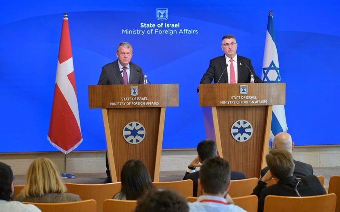 Lars Lokke Rasmussen y Gideon Saar