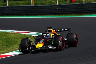 01 VERSTAPPEN Max (nld), Red Bull Racing RB21, action during the 2025 Formula 1 Pirelli Grand Premio d’Italia, 2025 Italian Grand Prix, 16th round of the 2025 FIA Formula One World Championship from September 5 to 7, 2025 on the Autodromo Nazionale Monza,