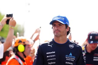 07 September 2025, Italy, Monza: Spanish Formula One driver Carlos Sainz of team Williams arrives ahead of the Italian Grand Prix on Sunday. Photo: David Davies/PA Wire/dpa