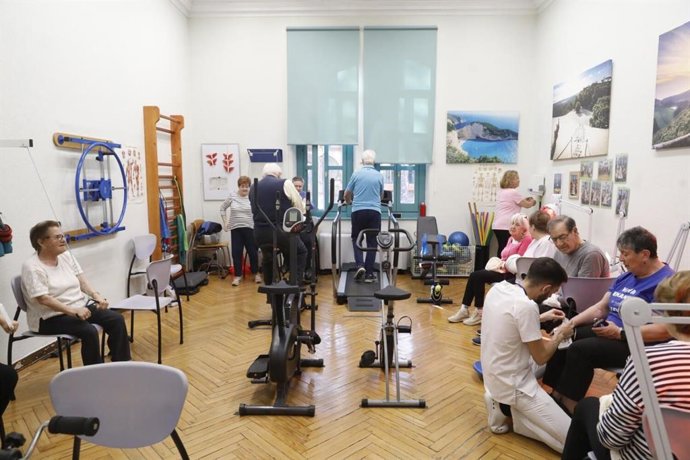 Archivo - Espacio de fisioterapia preventiva para personas mayores 