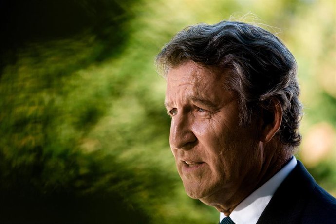 El presidente del Partido Popular, Alberto Núñez Feijóo, durante una rueda de prensa, posterior a la reunión del Comité de Dirección del PP, en el Hotel NH Collection Palacio de Aranjuez, a 1 de septiembre de 2025, en Aranjuez, Madrid (España).