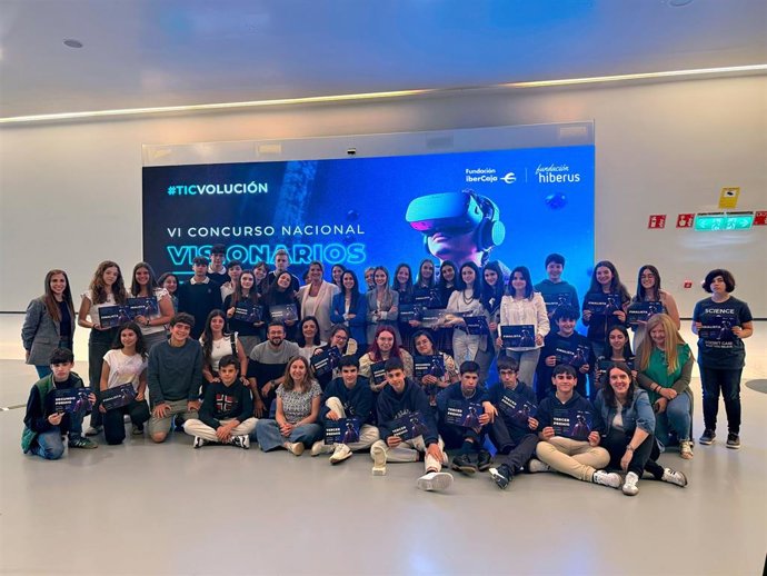 Participantes en la pasada edición del concurso nacional Visionarios TIC de Fundación hiberus y Fundación Ibercaja.