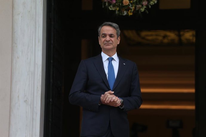 Archivo - Arquivo - 7 de maio de 2025, Atenas, Grécia: O primeiro-ministro grego Kyriakos Mitsotakis enquanto espera o presidente egípcio na Mansão Maximos.