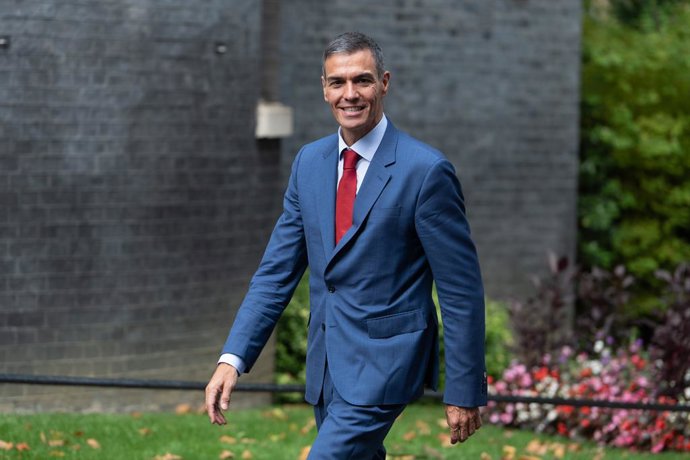 El presidente del Gobierno, Pedro Sánchez, a su llegada a residencia oficial del primer ministro británico, a 3 de septiembre de 2025, en Londres (Reino Unido). Sánchez ha viajado a Londres para reunirse con el primer ministro de Reino Unido y realizar la