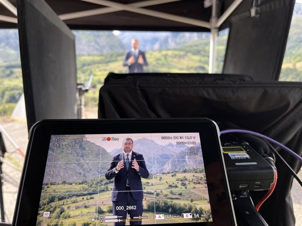 Grabación del mensaje institucional del presidente del Principado, Adrián Barbón, por el Día de Asturias.