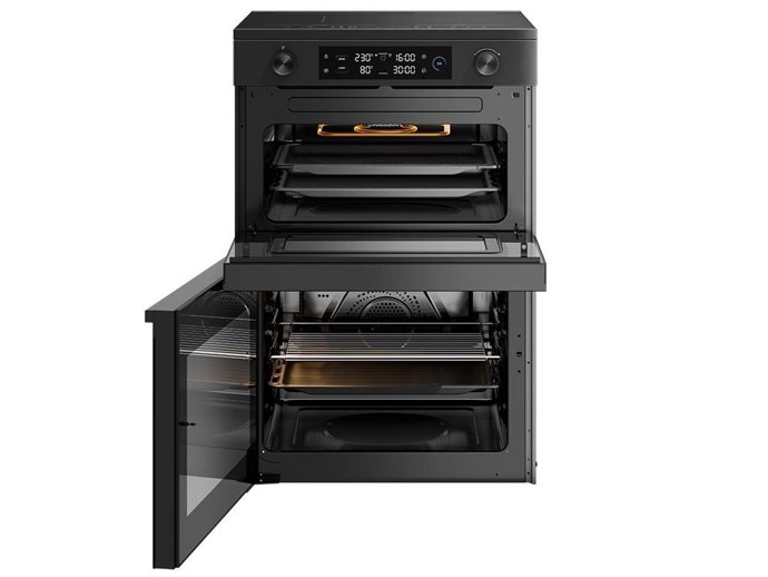 Image of the Multi-Functional 3-in-1 Free-Standing Oven released by Midea at the IFA exhibition.