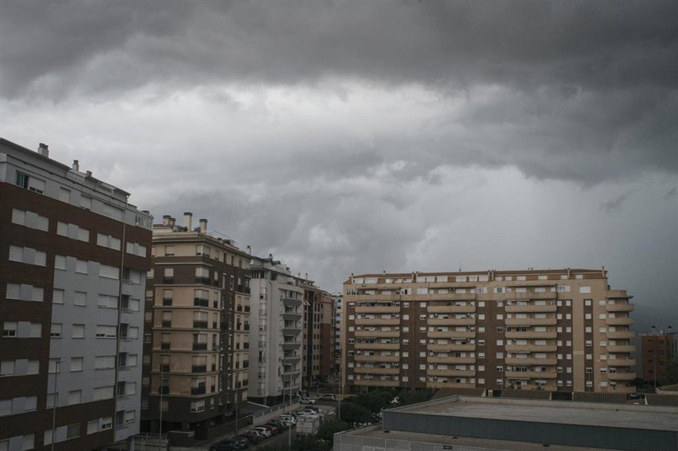Archivo - Cielo nublado, a 2 de septiembre de 2023, en Castellón, Comunidad Valenciana (España).