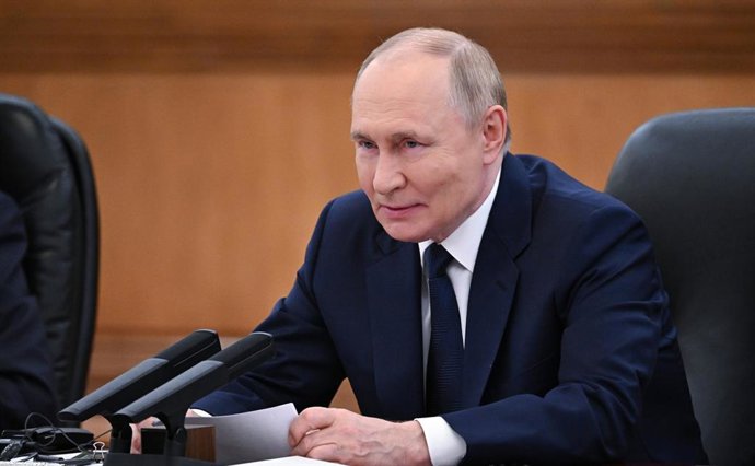 HANDOUT - 02 September 2025, China, Beijing: President of Russia Vladimir Putin attends a meeting with President of China Xi Jinping at the Great Hall of the People. Photo: ---/Kremlin/dpa