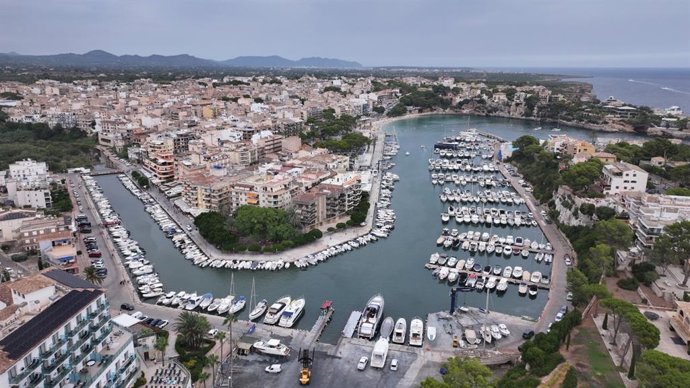 Archivo - Puerto de Porto Cristo en una imagen de archivo