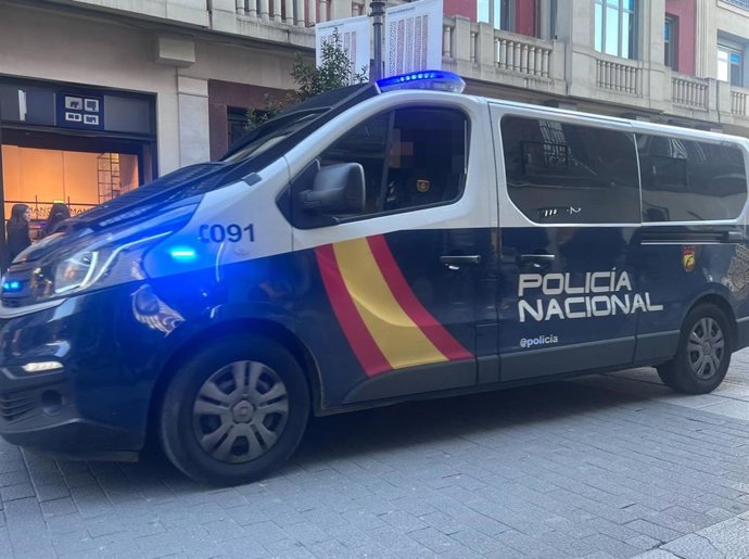Vehículo de la Policía Nacional.
