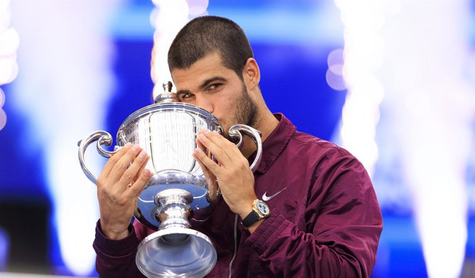 El tenista español Carlos Alcaraz celebra su triunfo en el US Open 2025. 