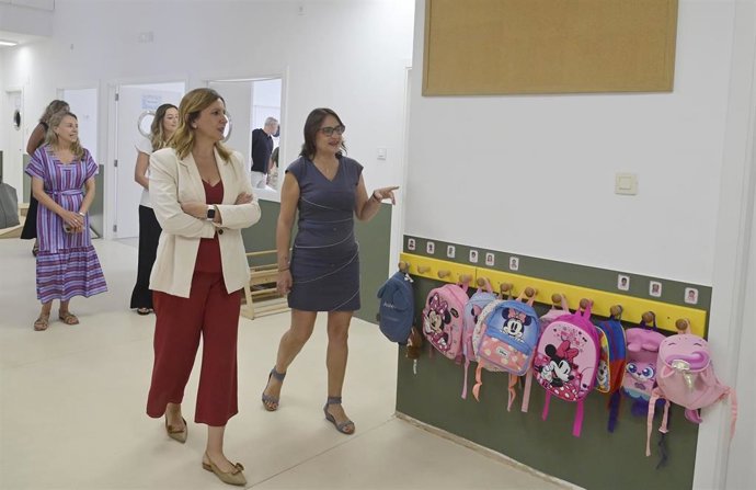 La alcaldesa de València, María José Catalá, visita la Escuela Infantil Municipal SOLC con motivo del inicio del curso escolar