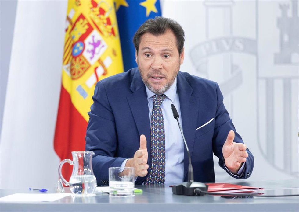 Archivo - El ministro de Transportes y Movilidad Sostenible, Óscar Puente 