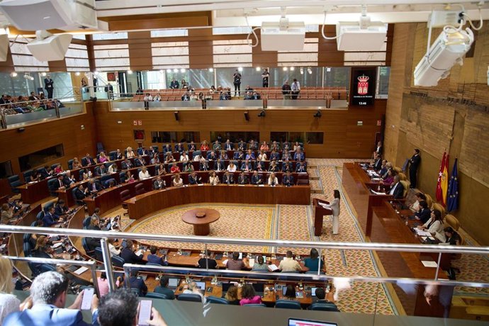 Archivo - La presidenta de la Comunidad de Madrid, Isabel Díaz Ayuso, durante a la primera sesión del Debate del Estado de la Región en la Asamblea de Madrid de 2024