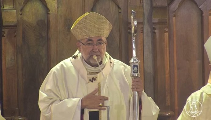 El Arzobipo de Oviedo, Jesús Sanz Montes, durante la misa de Covadonga.
