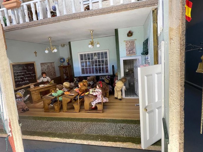 Archivo - Un maravilloso universo de casas de muñecas y miniaturas poblará el Claustro de la Abadía de Cañas durante este verano