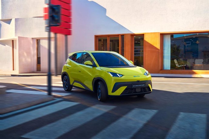 El BYD Dolphin Surf será el primer modelo de la marca asiática fabricado en Europa.
