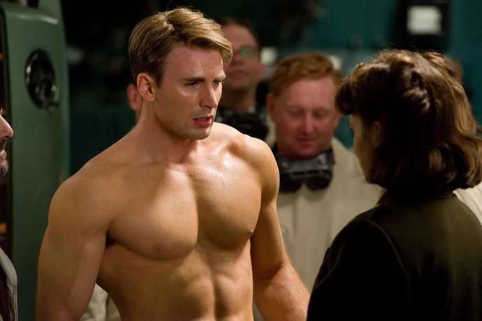 El imponente físico de Chris Evans desata rumores sobre su regreso como Capitán América en Vengadores: Doomsday