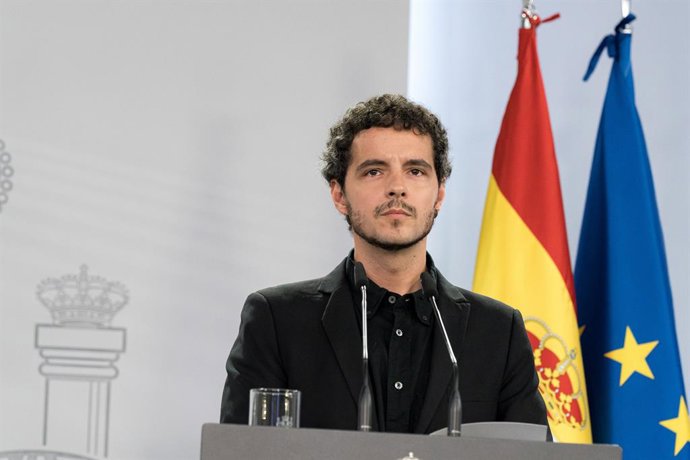 Archivo - El director de Salud Pública y Equidad en Salud, Pedro Gullón, durante su comparecencia ante los medios de comunicación, en el Palacio de la Moncloa, a 5 de noviembre de 2024, en Madrid (España). Esta comparecencia se ha produce tras la reunión 