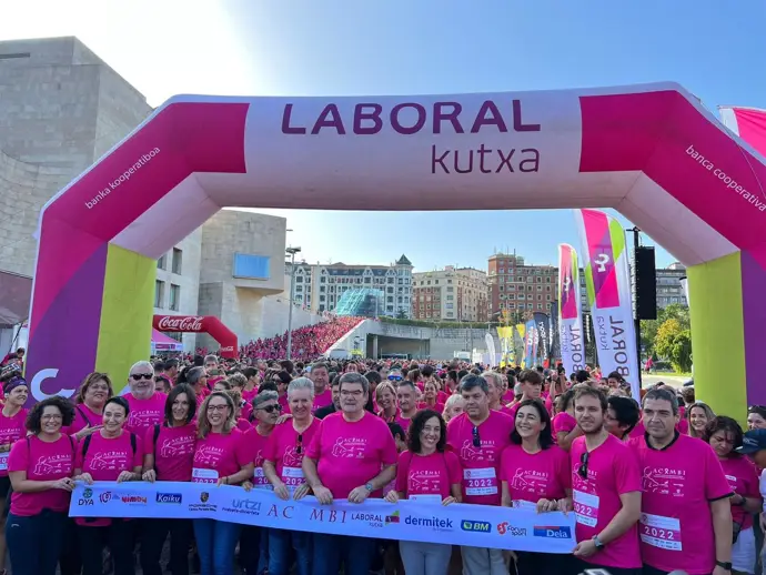 Carrera Solidaria contra el Cáncer de Mama