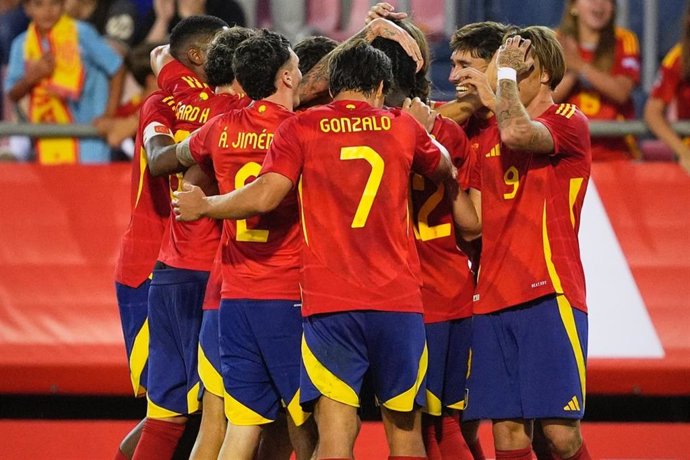 Varios jugadores de la selección española masculina de fútbol sub-21.