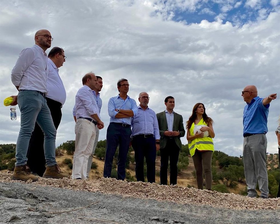 Visita a los trabajos de restauración ambiental del entorno minero de Cortijo de Lara.