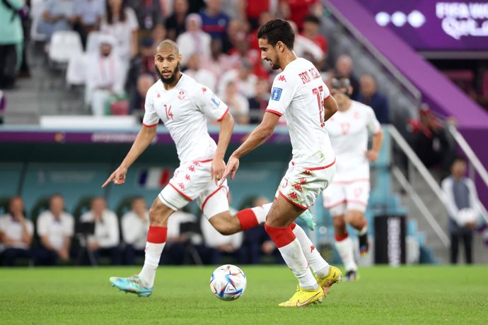 Archivo - Aissa Laidouni of Tunisia, Mohamed Ali Ben Romdhane of Tunisia during the FIFA World Cup 2022, Group D football match between Tunisia and France on November 30, 2022 at Education City Stadium in Doha, Qatar - Photo Jean Catuffe / DPPI