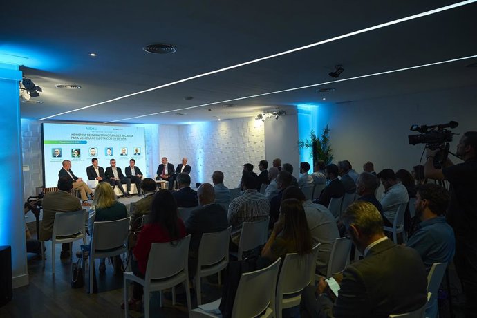 El sector de infraestructuras de recarga llegará a los 3.500 millones de facturación hasta 2030.