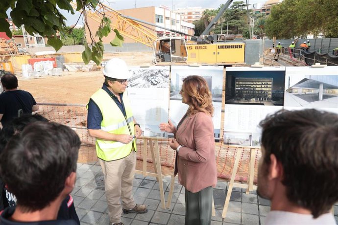 Visita a las obras del futuro edificio administrativo del parque de bomberos de la Plata