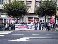 Una concentración ante el Parlamento exige a Xunta y PP el fin de la "manipulación" en los medios públicos gallegos