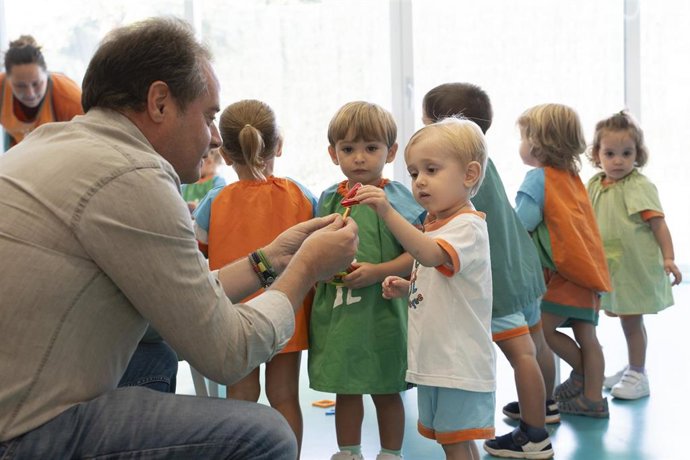 Casi 300 niños comienzan el nuevo curso en las tres escuelas infantiles de Mairena del Aljarafe.