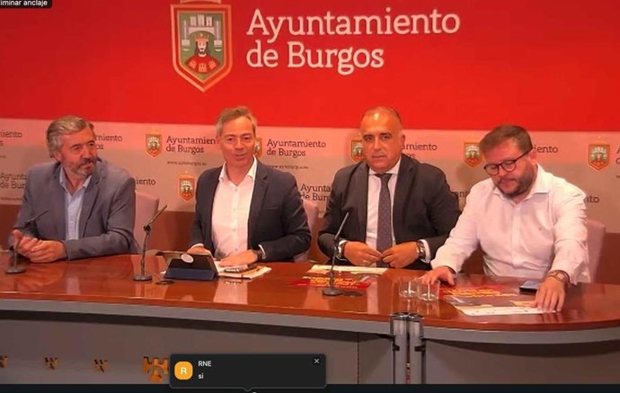 Tomás Fiscac, de Caja Rural; el concejal César Barriada; el gerente de IGP, Rafael González, y Rodrigo Ibeas, de las peñas de Burgos
