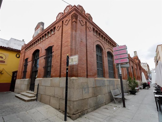 Archivo - Mercado Calatrava de Mérida