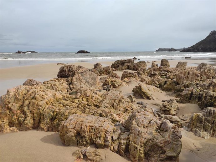 Archivo - Playa de Llanes