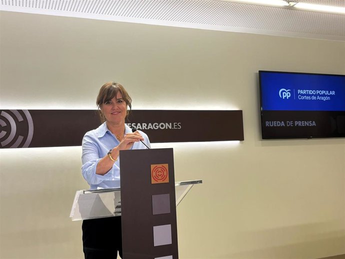 La diputada del PP en las Cortes de Aragón Elena Allué