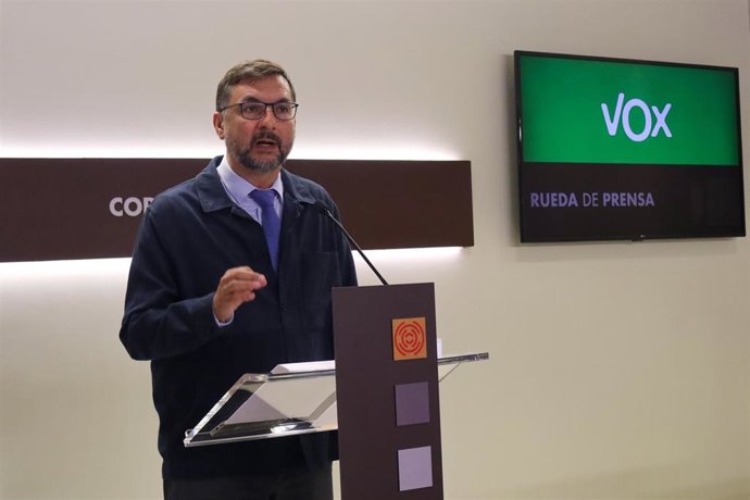 El diputado de Vox en las Cortes de Aragón Fermín Civiac.