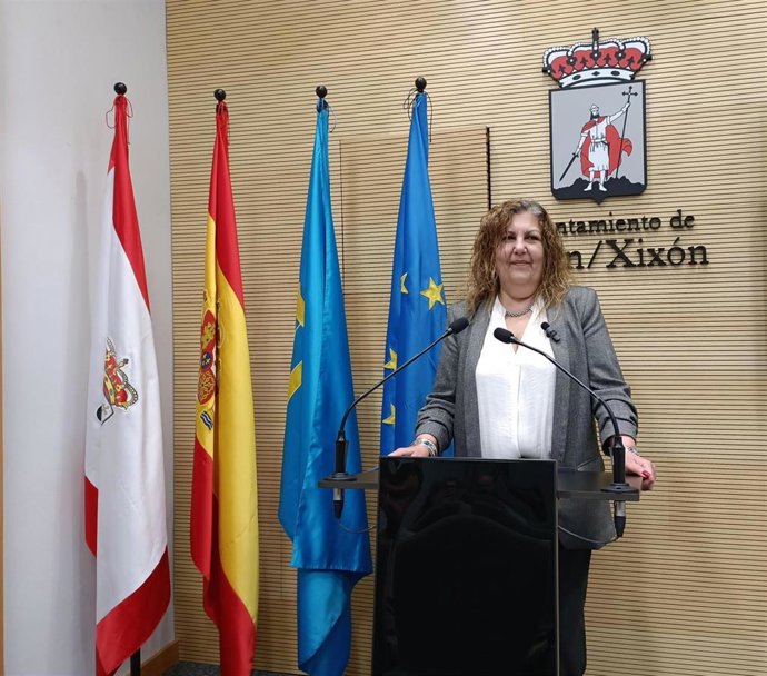 Archivo - La concejala del Grupo Municipal Socialista de Gijón Marina Pineda.