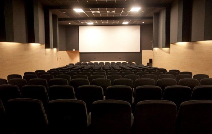 La Filmoteca Valenciana renova el seu equipament tècnic amb un projector làser d'última generació