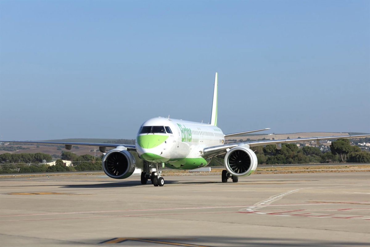 Sevilla refuerza su conectividad aérea con Canarias con 10 vuelos semanales que operará Binter desde diciembre