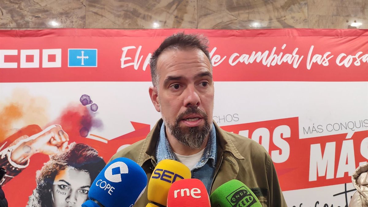 CCOO y UGT convocan una concentración en Oviedo este miércoles en apoyo a la reducción de jornada a 37,5 horas